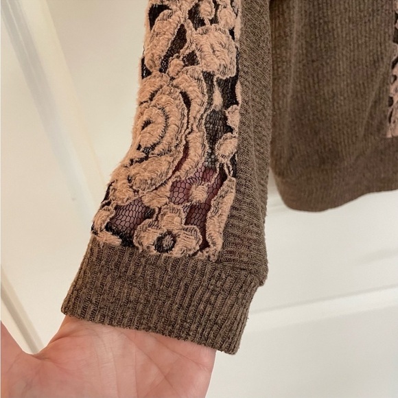 Style & Co Brown and Beige Lace Panel Sweater Scoop Neck Size L - Picture 4 of 7